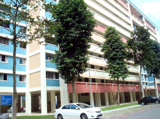 Yishun Street 21 thumbnail photo